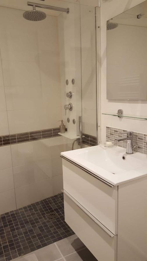 Agreable Appartement T2 Proche Centre Nîmes Kültér fotó