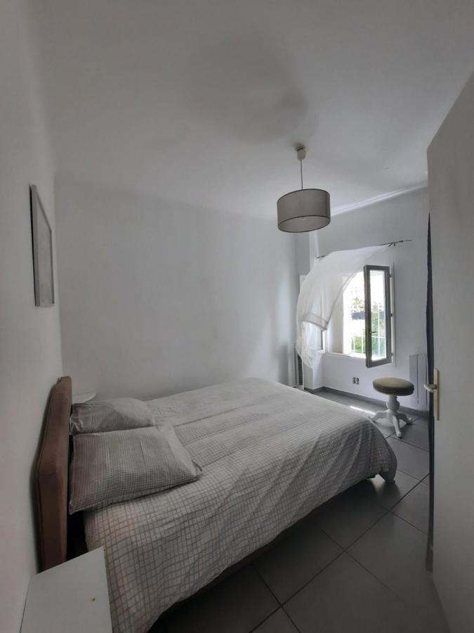 Agreable Appartement T2 Proche Centre Nîmes Kültér fotó