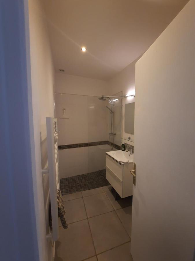 Agreable Appartement T2 Proche Centre Nîmes Kültér fotó